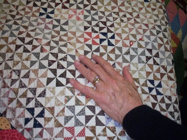 detail of pinwheel quilt