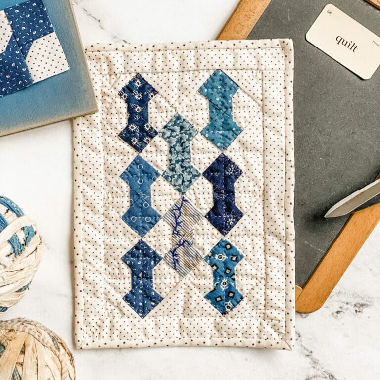 How to Make a Little Bowtie Block: Free Quilt Tutorial