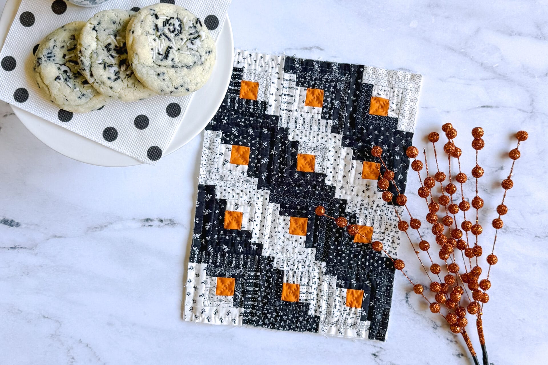 Spooky Cabin – Make a Mini Log Cabin Quilt